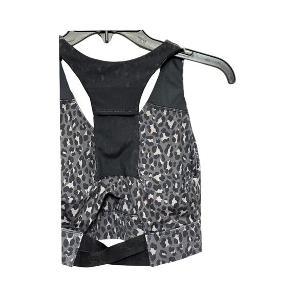 Fabletics Sports Bra Leopard Print Cut-Out Racerback Pullover Black/Gray W XS - Picture 5 of 7